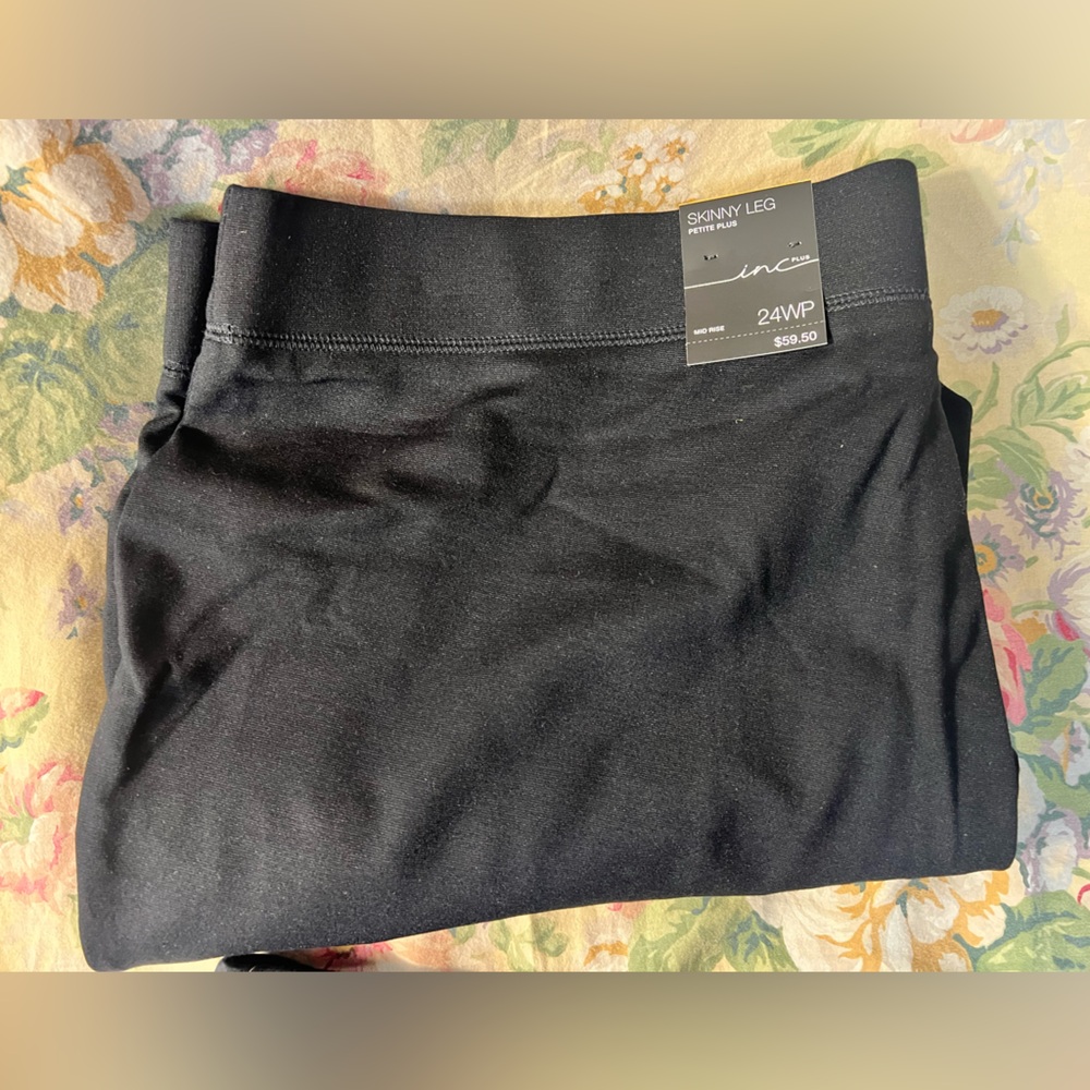 Women's Black Skinny Leg Pants